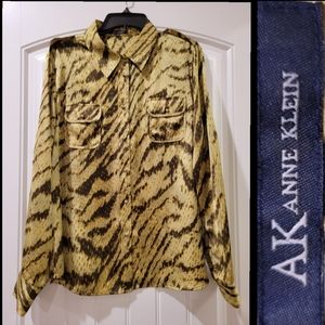Ann Klein olive green tiger roll tab blouse XL